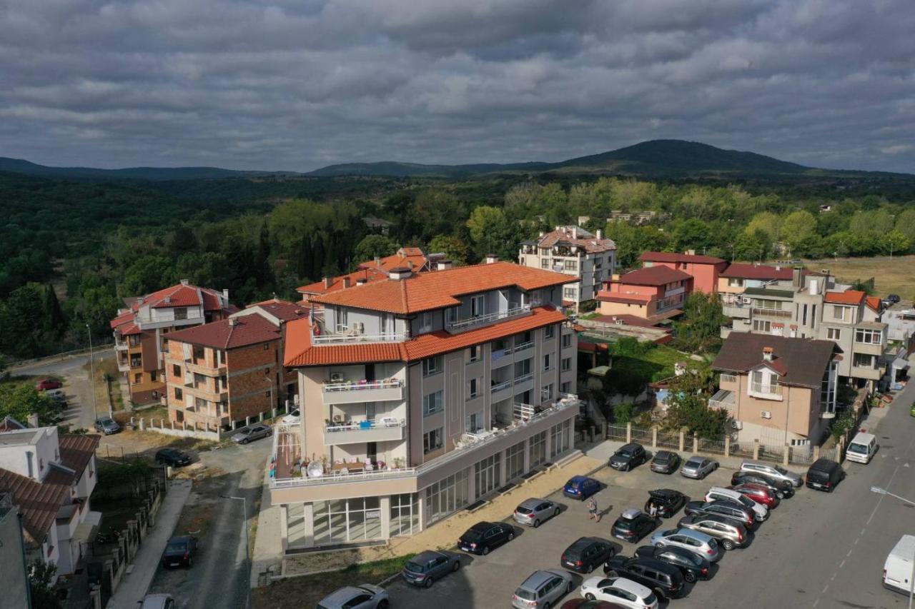 Salia Apartments Tsarevo Bagian luar foto